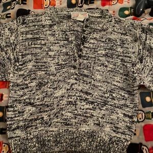 A crop top good for the fall super comfortable would look good with jeans